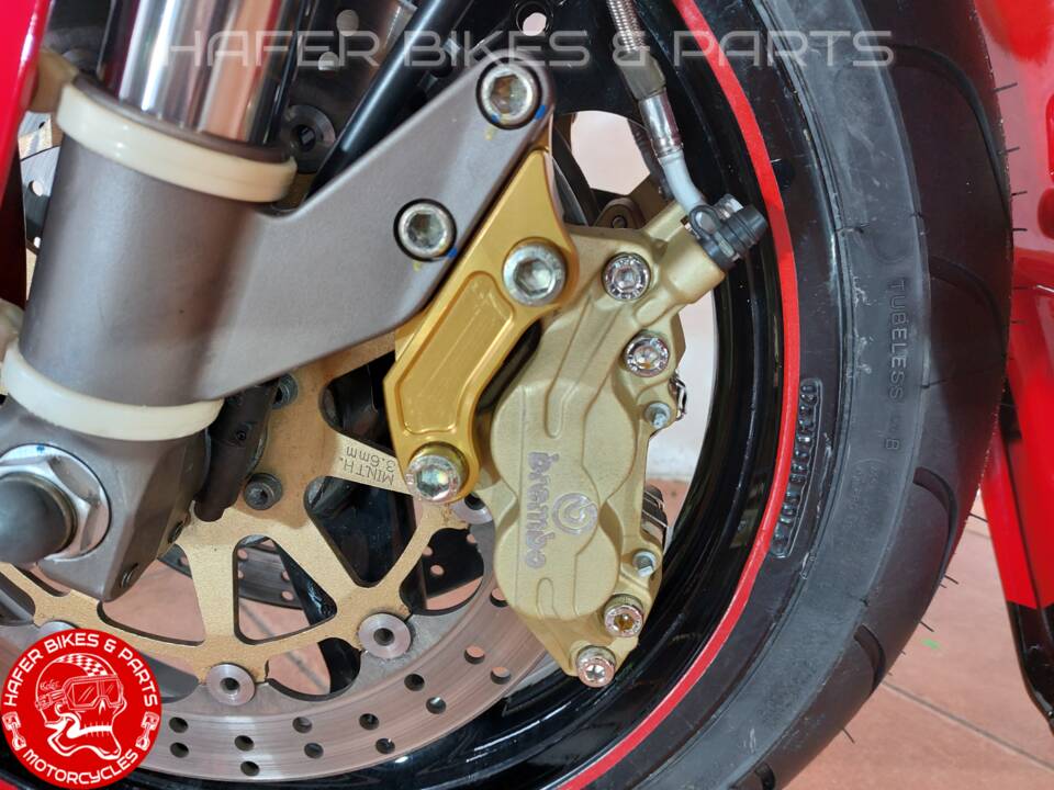 Obraz 29/38 pojazdu Ducati 916 (1998)