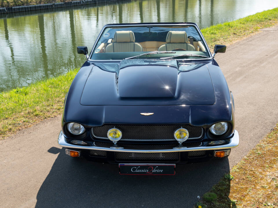 Imagen 13/21 de Aston Martin V8 Volante (1979)
