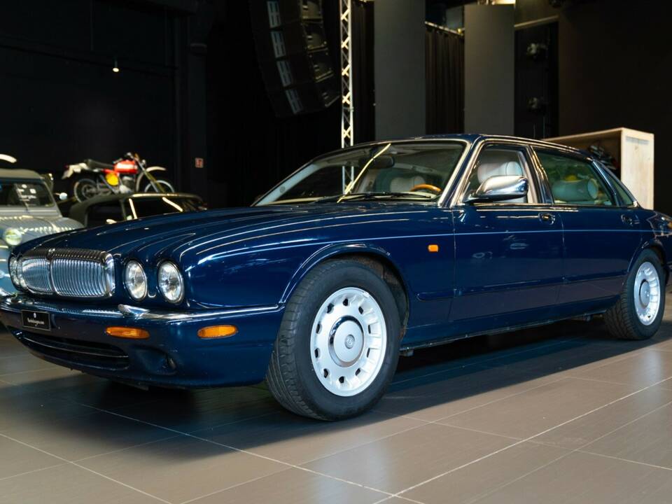 Bild 1/50 von Daimler Super V8 (1997)