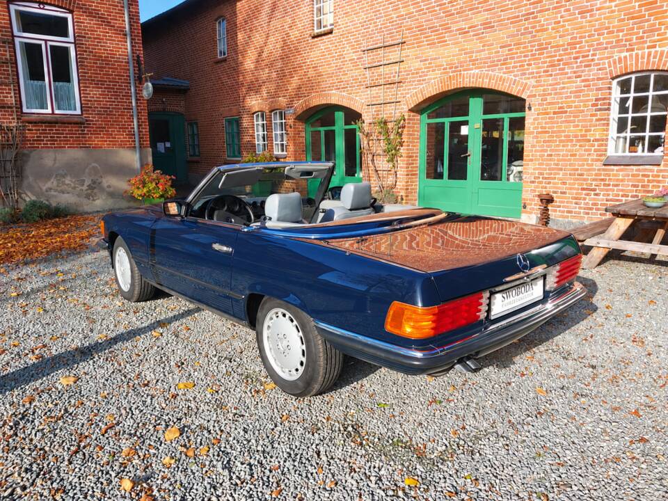 Imagen 3/15 de Mercedes-Benz 300 SL (1987)