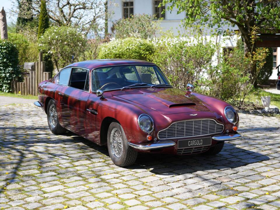 Imagen 11/12 de Aston Martin DB 6 Vantage (1967)
