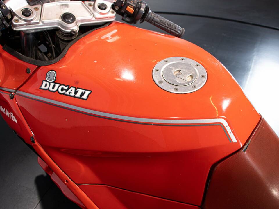 Imagen 27/45 de Ducati 750 Paso (1988)
