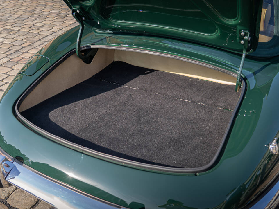 Bild 28/30 von Jaguar E-Type V12 (1974)