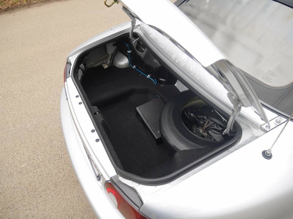 Image 39/48 de Mazda MX-5 1.6 (1900)