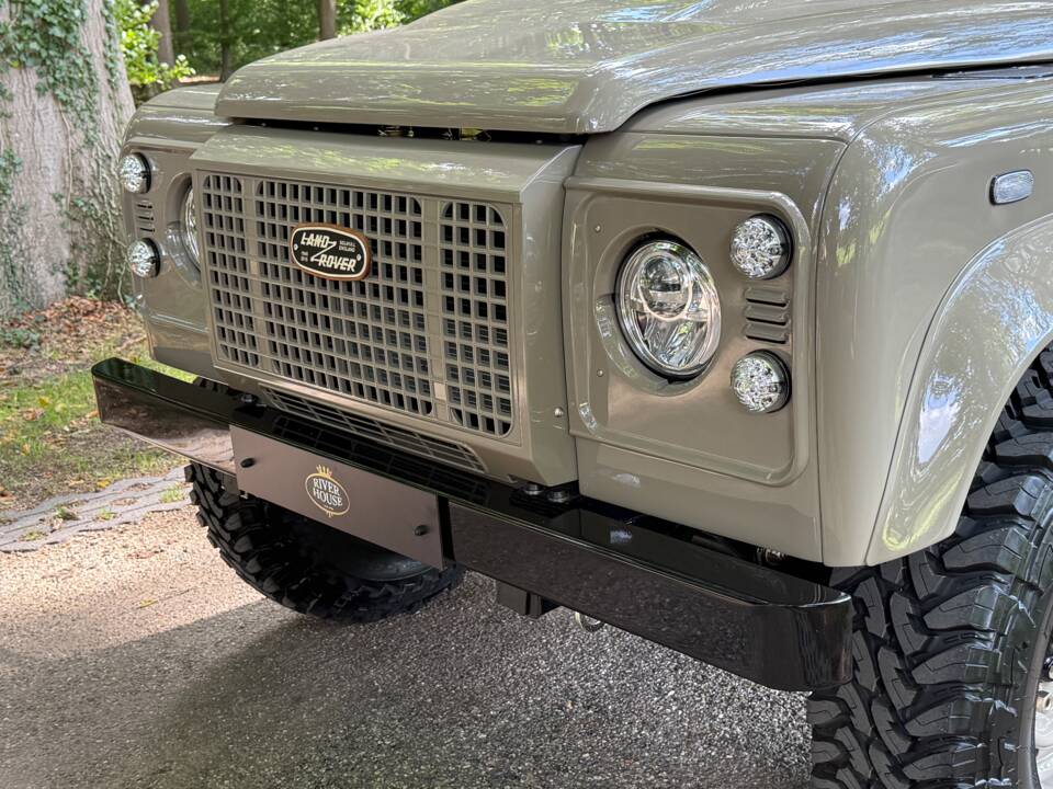 Bild 11/44 von Land Rover Defender 90 Td5 (1999)