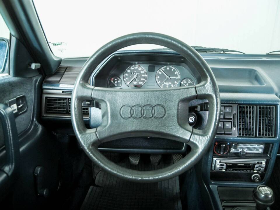 Image 8/50 of Audi 100 - 1.8 (1987)