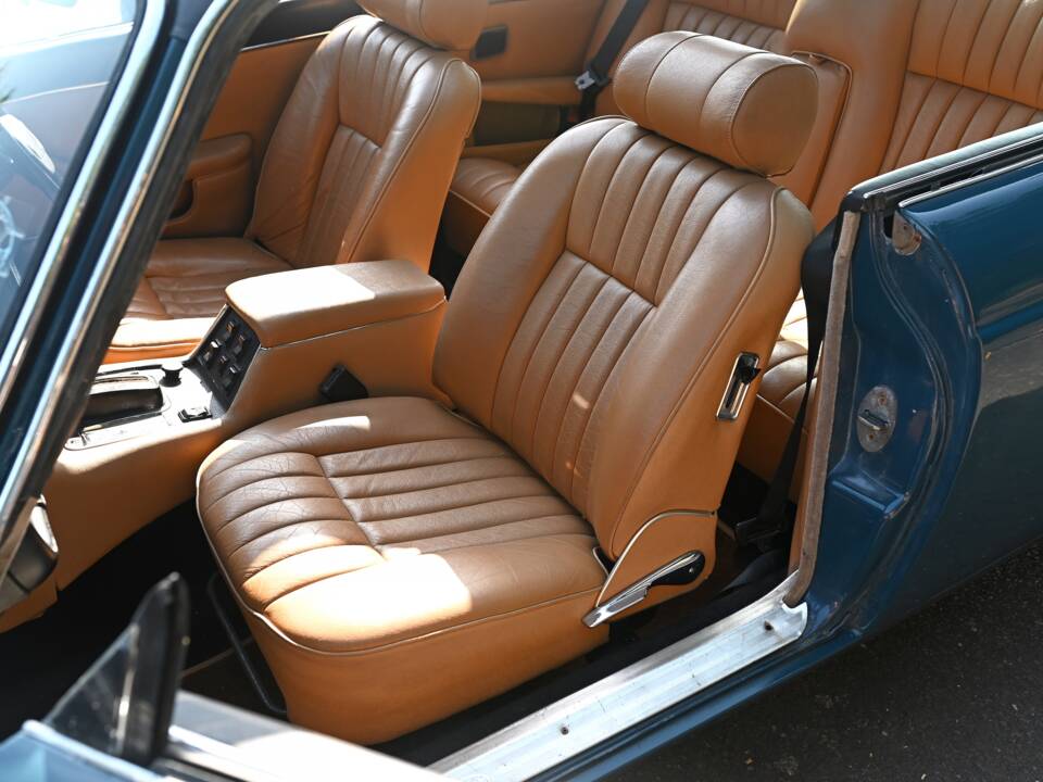 Bild 9/17 von Daimler Sovereign 4.2 (1977)