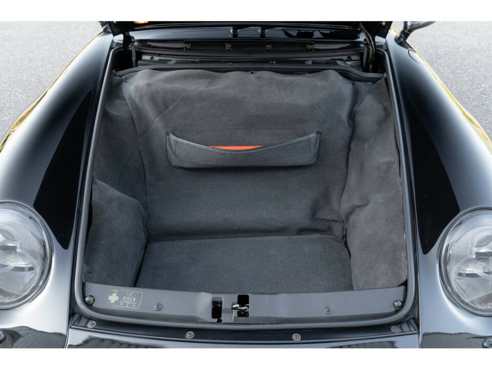 Imagen 26/29 de Porsche 911 Carrera S (1997)