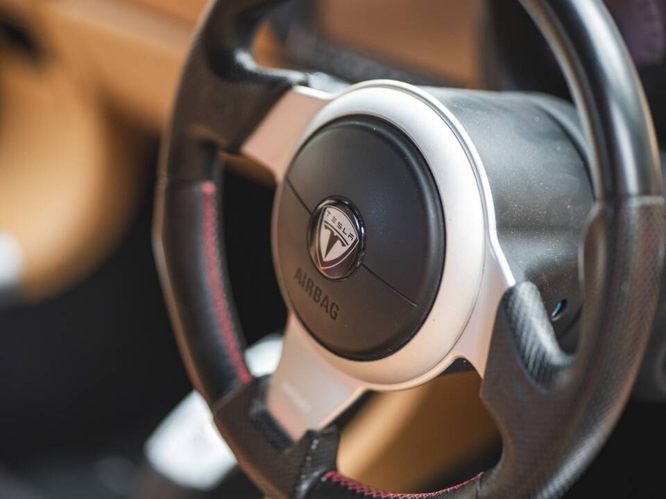 Image 46/50 de Tesla Roadster (2011)