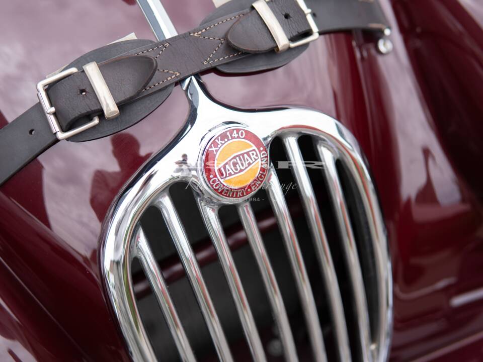 Image 11/32 de Jaguar XK 140 OTS (1955)