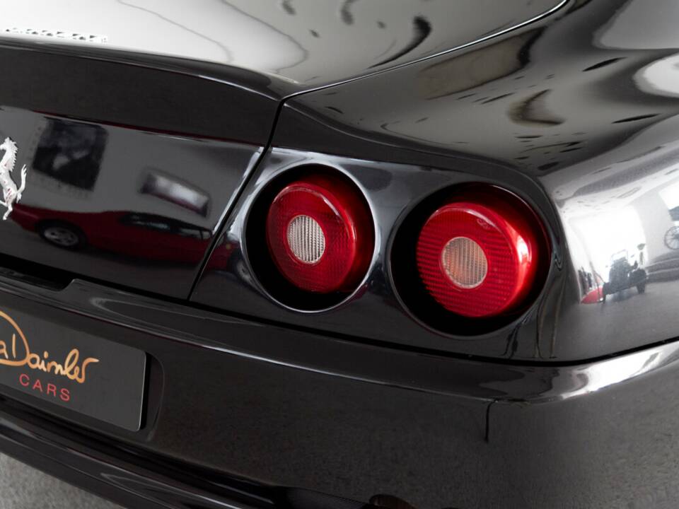 Image 25/47 of Ferrari 550 Maranello (1997)