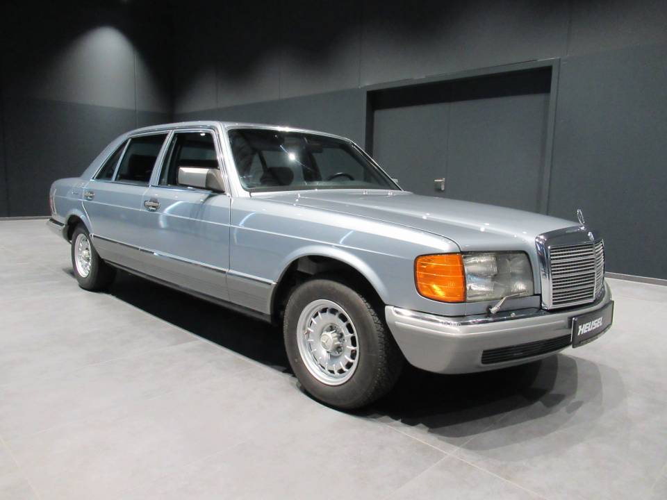 Image 4/19 of Mercedes-Benz 380 SEL (1981)
