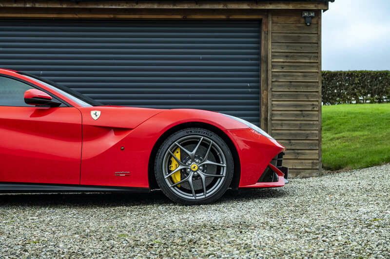 Bild 36/50 von Ferrari F12berlinetta (2013)