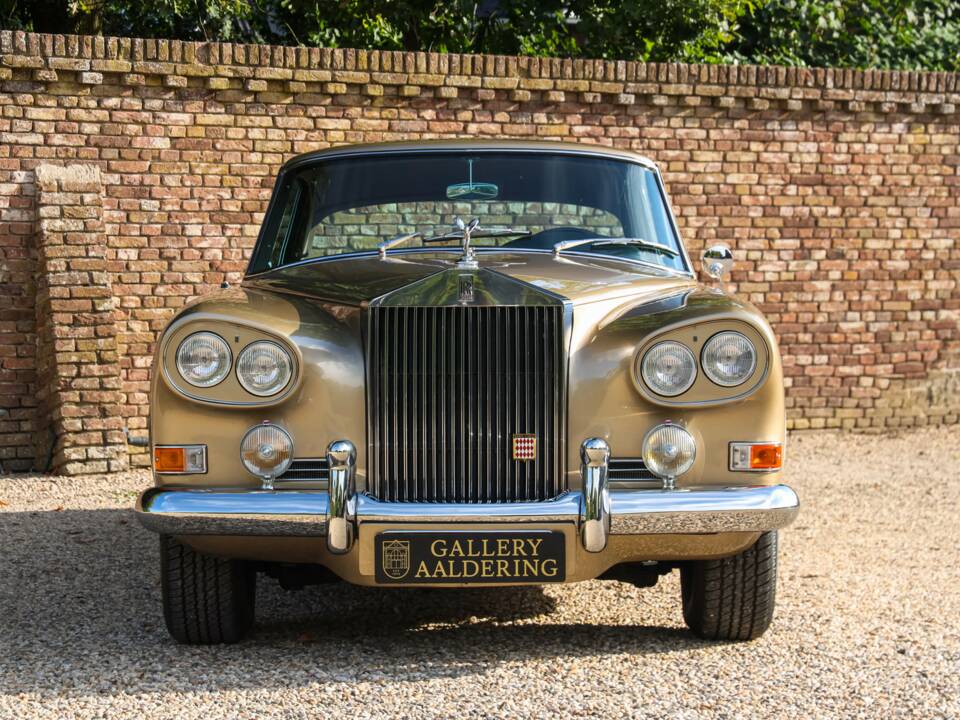 Image 5/50 of Rolls-Royce Silver Cloud III "Chinese Eyes" (1965)