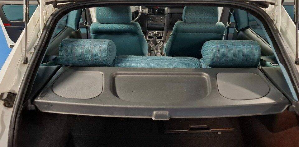 Image 44/49 of Lancia DELTA HPE 2.0 16V TURBO 3 (1997)