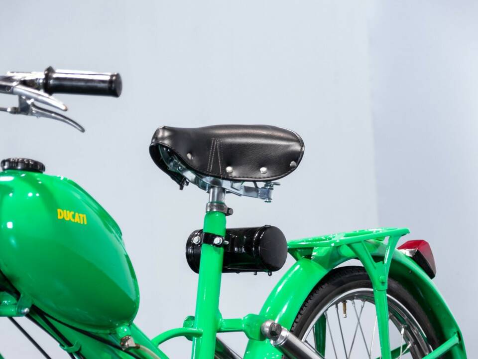 Image 40/44 de Ducati Cucciolo (1951)