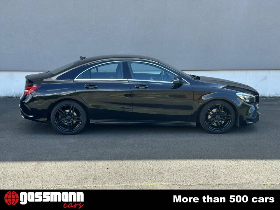 Image 4/15 of Mercedes-Benz CLA 220 CDI (2017)