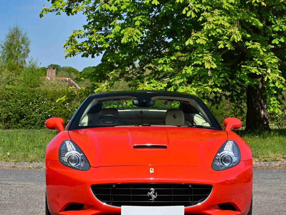 Afbeelding 20/50 van Ferrari California (2011)