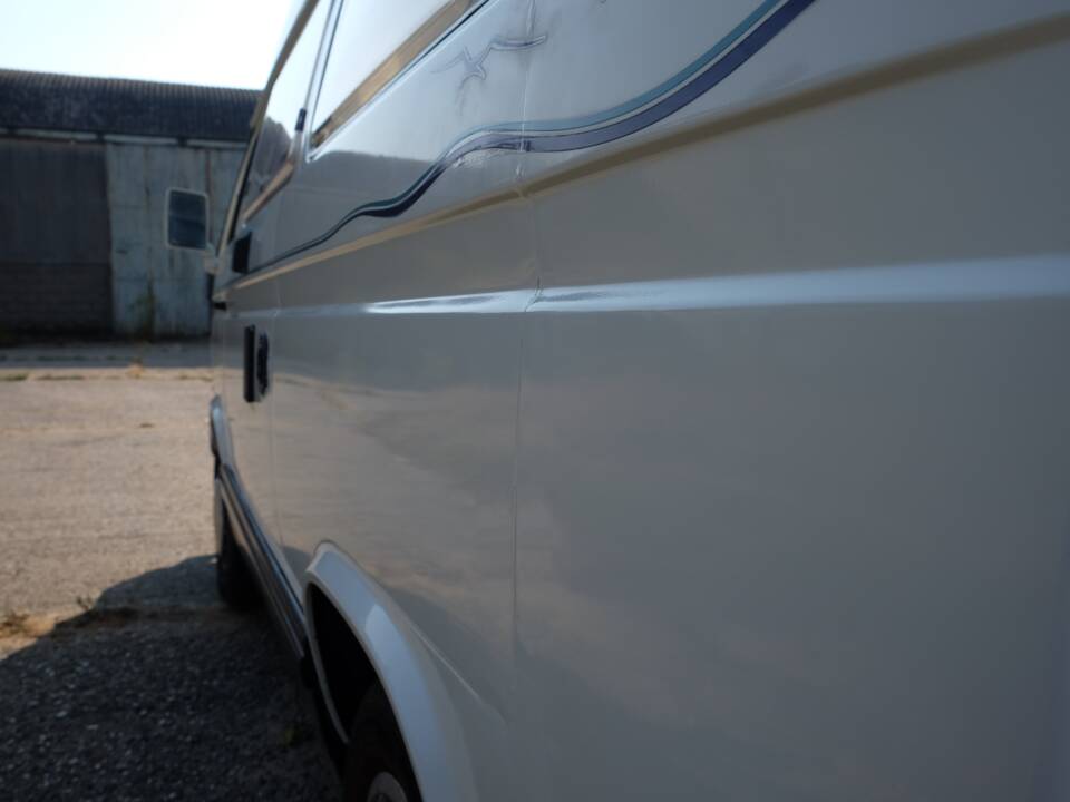 Bild 39/98 von Volkswagen T3 Westfalia 1.6 TD (1990)