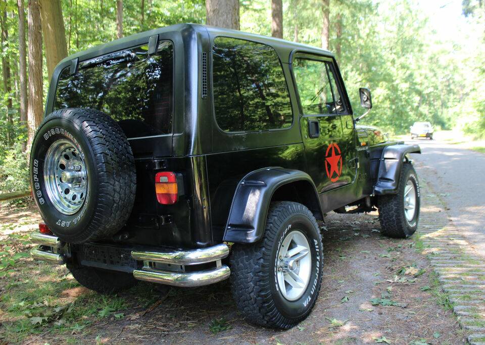 Bild 8/8 von Jeep Wrangler 2.5L (1992)