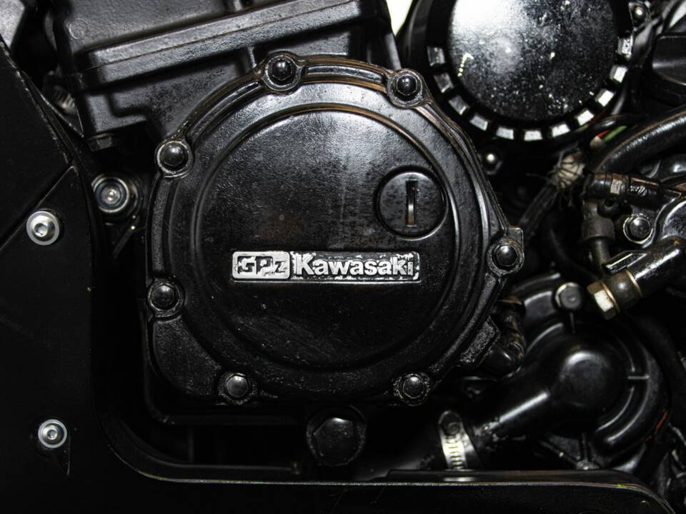 Afbeelding 47/50 van Kawasaki GPz 900 R Ninja (1984)