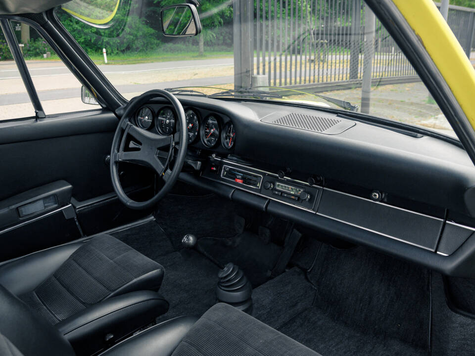 Afbeelding 24/46 van Porsche 911 Carrera RS 2.7 (Touring) (1973)