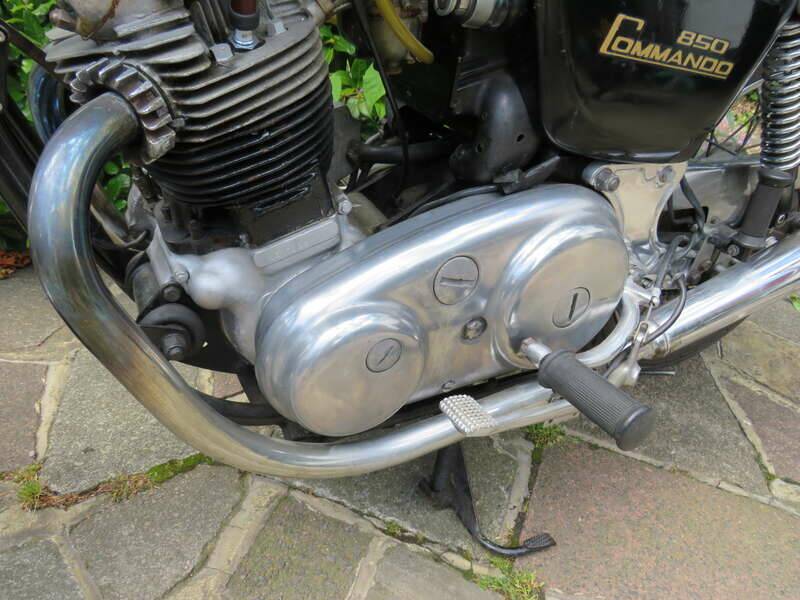 Image 24/47 of Norton Commando 850 Roadster (1974)