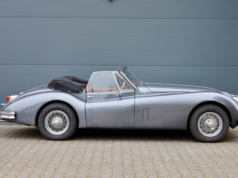 Afbeelding 2/23 van Jaguar XK 140 DHC (1956)