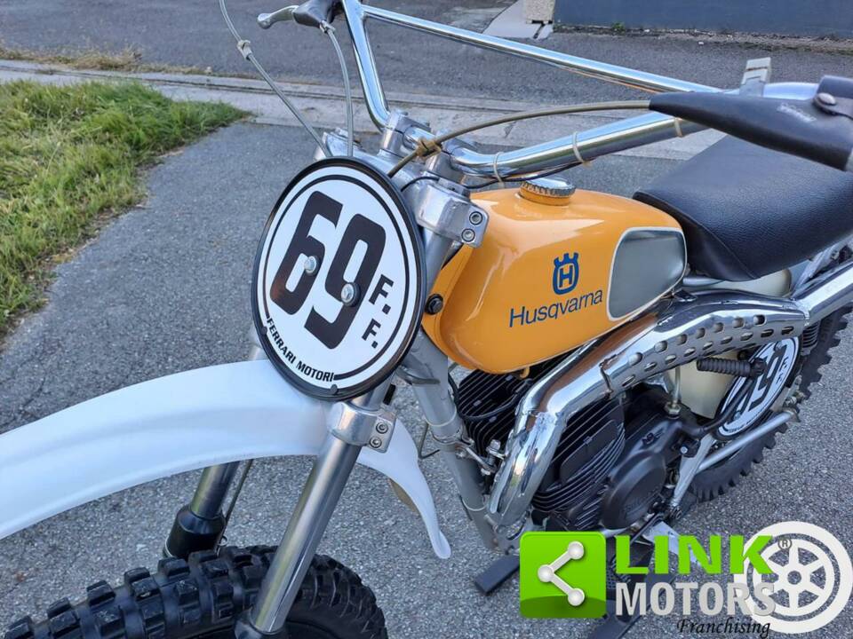 Image 7/10 de Husqvarna DUMMY (1974)