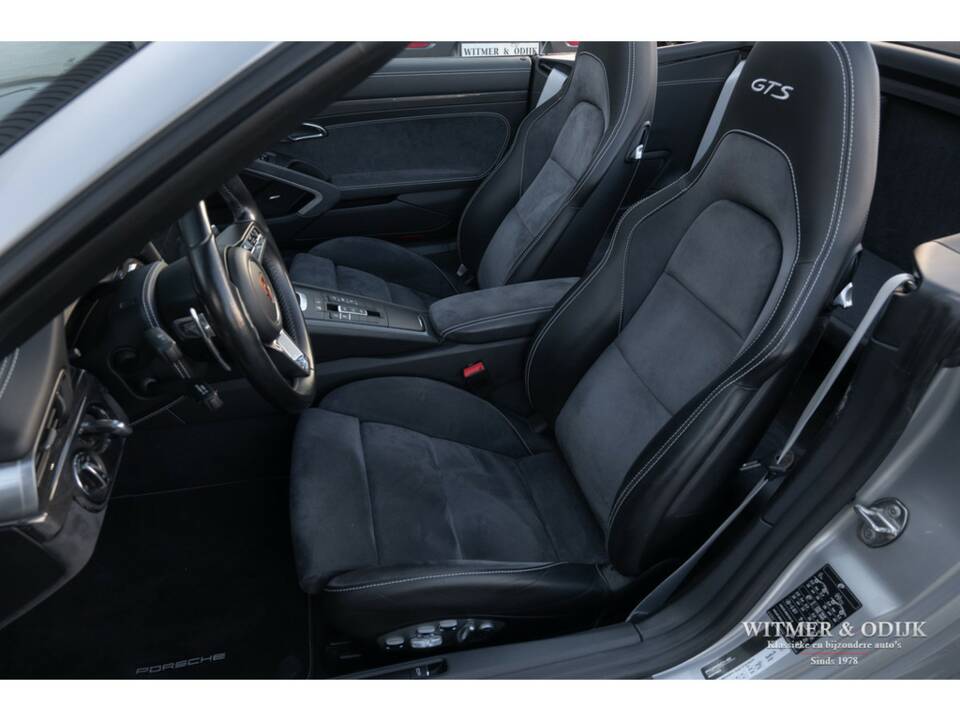 Image 8/38 of Porsche 911 Carrera GTS (2017)