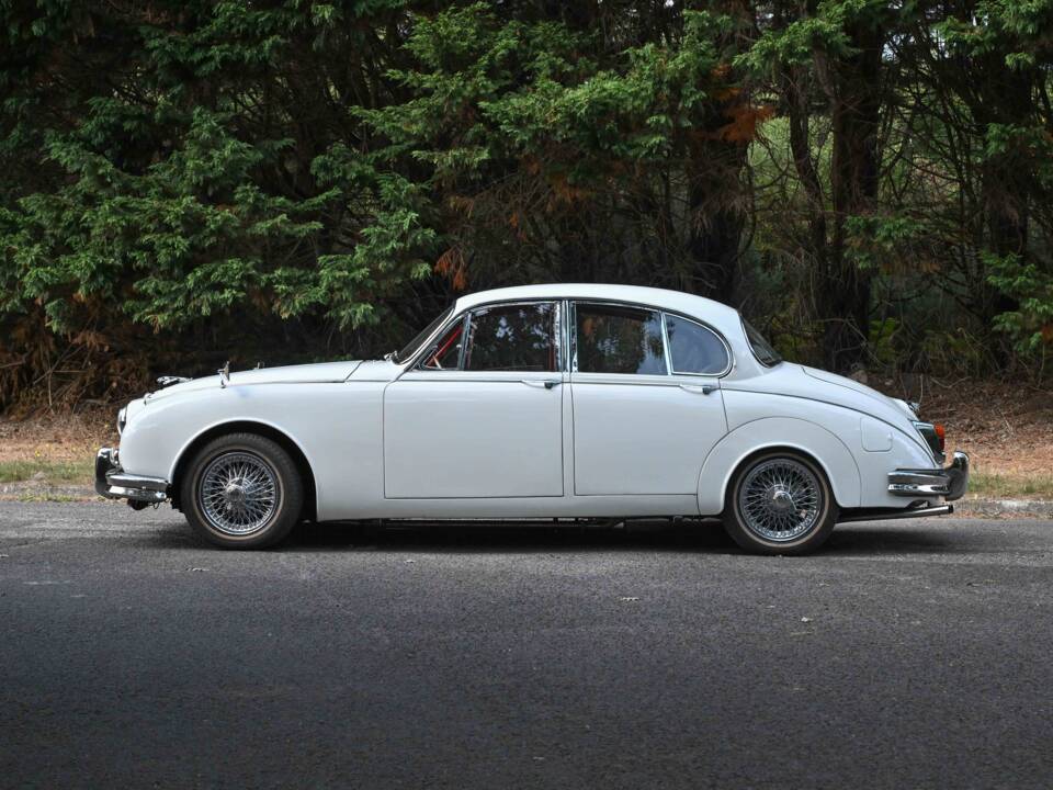 Bild 2/50 von Jaguar Mk II 3.8 (1961)