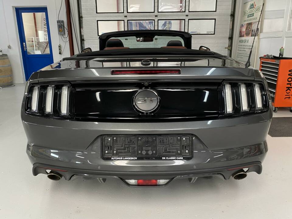 Image 6/63 of Ford Mustang 5.0 (2017)