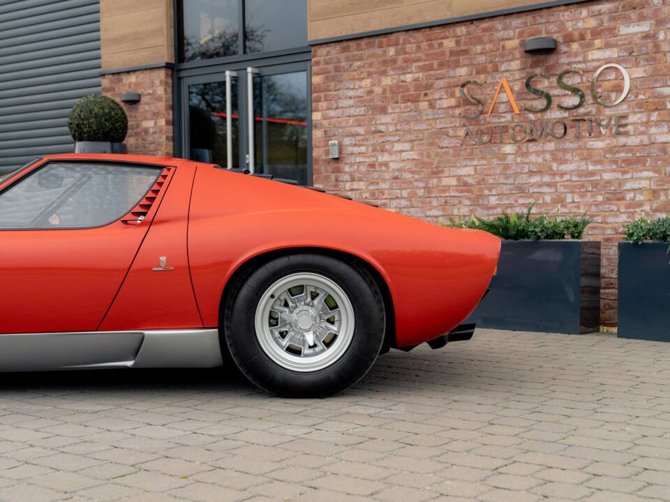 Bild 11/85 von Lamborghini Miura P 400 (1967)