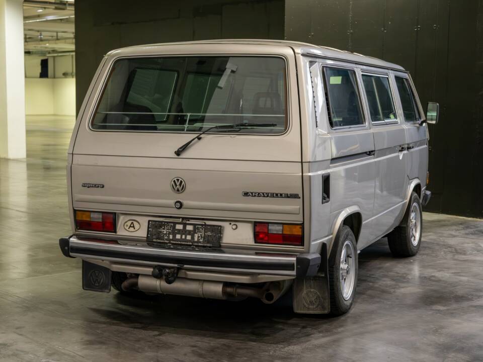 Bild 8/20 von Volkswagen T3 Caravelle wbx6 3.2 Oettinger (1991)