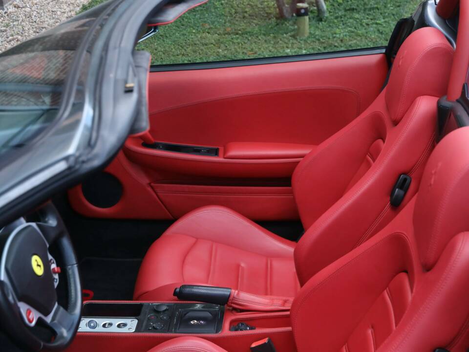 Bild 21/50 von Ferrari F430 Spider (2007)