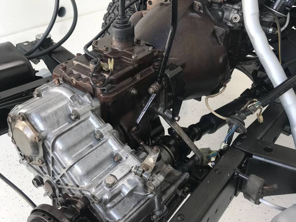 Image 11/14 of Toyota Land Cruiser BJ 45 (1981)