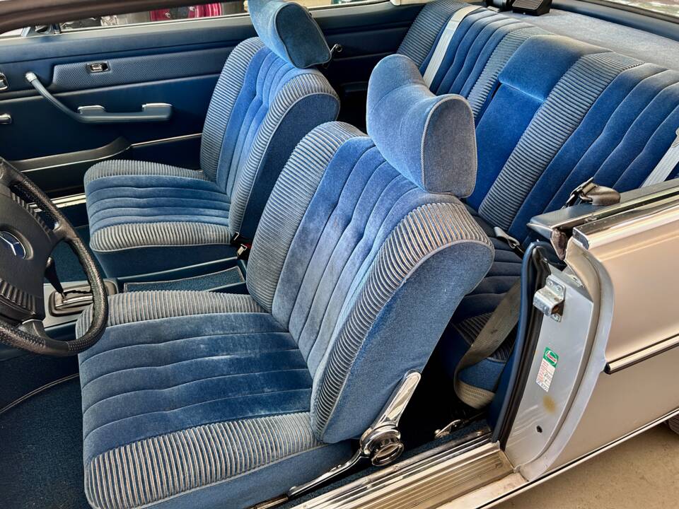 Image 14/61 of Mercedes-Benz 280 CE (1974)