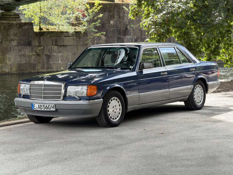 Image 1/20 of Mercedes-Benz 560 SEL (1988)