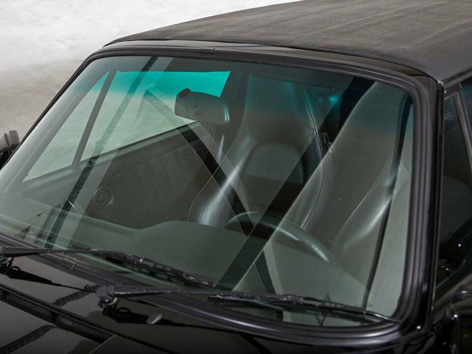 Bild 15/32 von Porsche 911 Carrera 3.2 (1986)