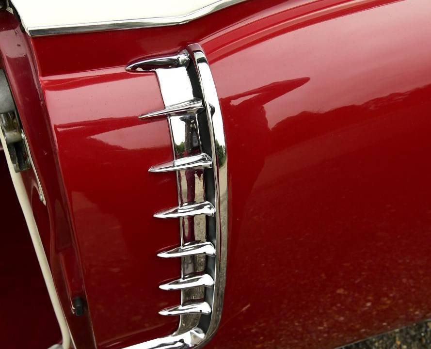 Image 35/50 de Cadillac 62 Coupe DeVille (1956)