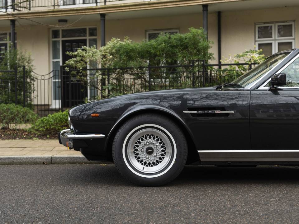 Image 15/29 de Aston Martin V8 EFi Volante (1987)