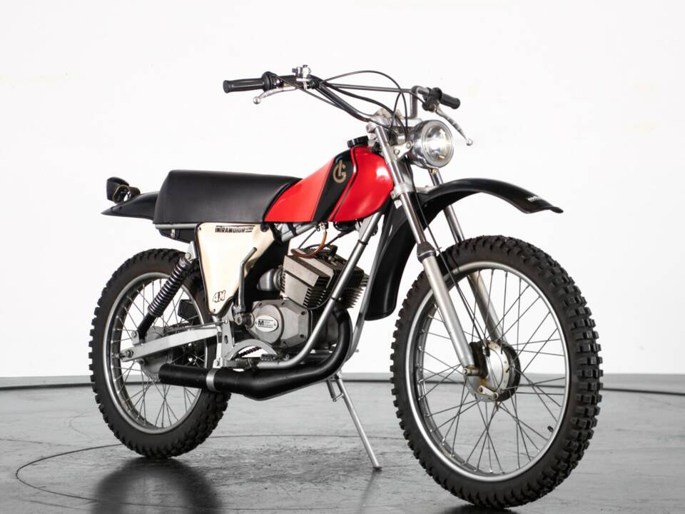 Imagen 6/19 de Intramotor Gloria 50 (1976)