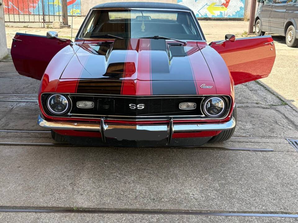 Image 2/19 of Chevrolet Camaro (1968)