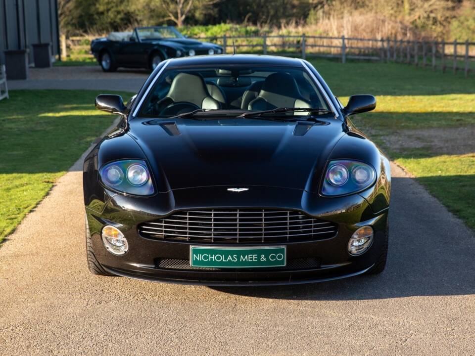 Image 4/75 of Aston Martin V12 Vanquish S (2007)
