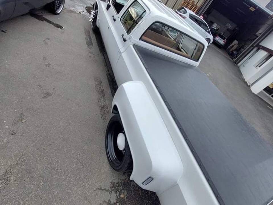 Bild 4/26 von Chevrolet K30 (1987)