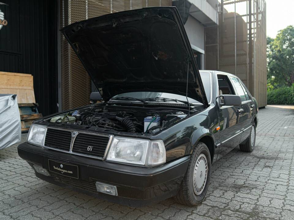 Bild 31/40 von Lancia Thema 6V (1985)