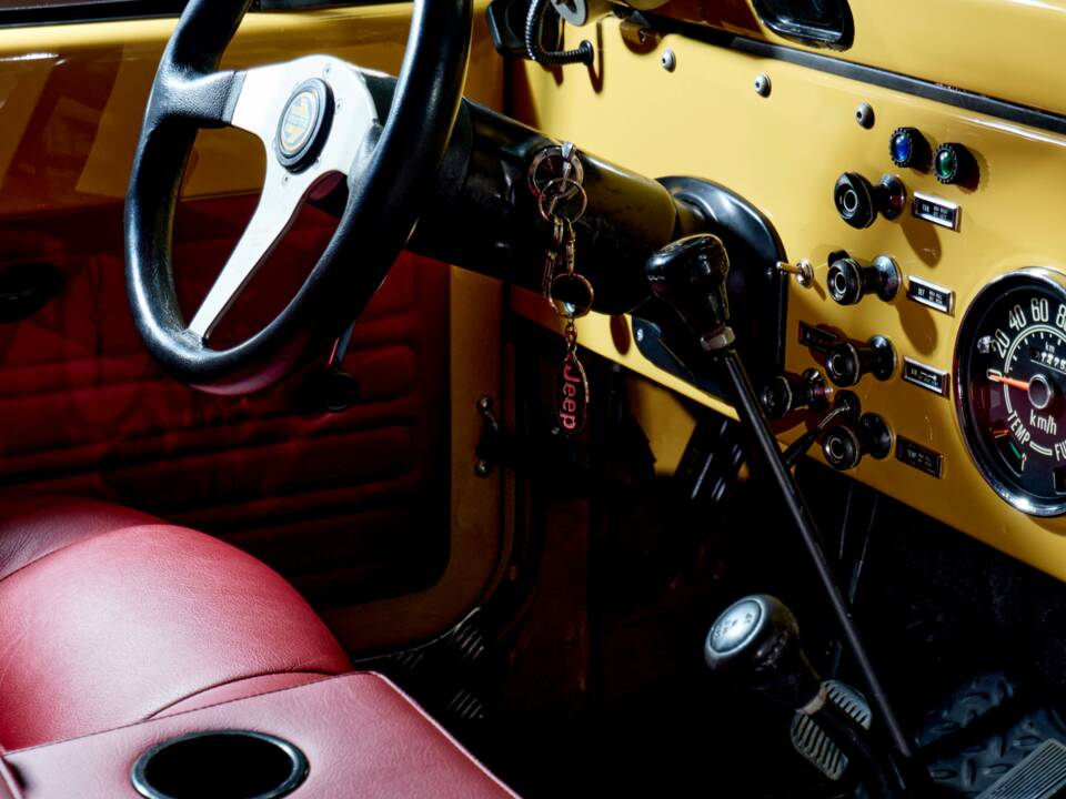 Obraz 34/133 pojazdu Jeep CJ-7 2.4L Diesel (1980)