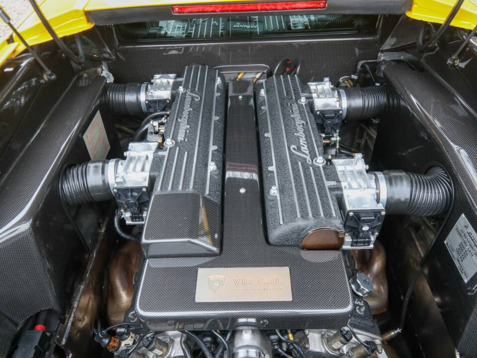 Immagine 14/50 di Lamborghini Murciélago (2002)