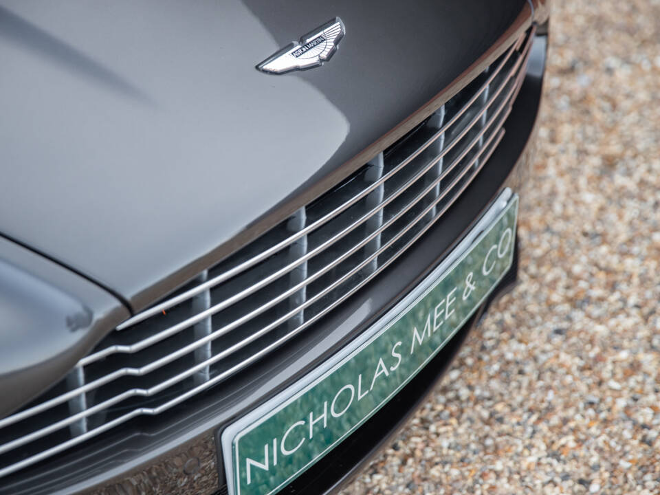 Bild 20/71 von Aston Martin DBS (2011)
