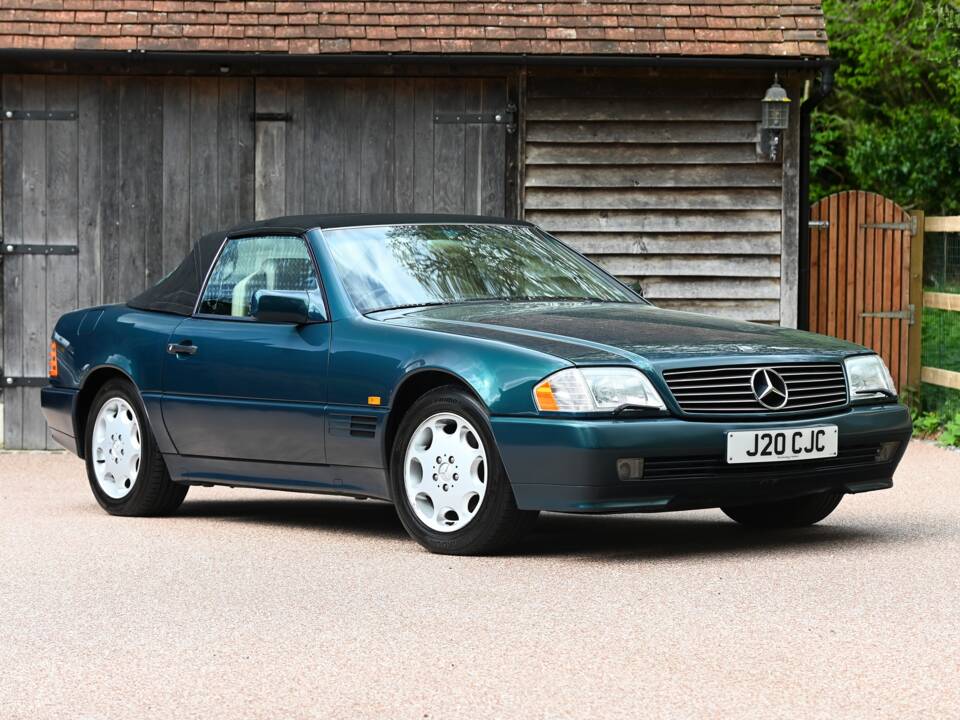 Image 13/21 de Mercedes-Benz SL 320 (1995)